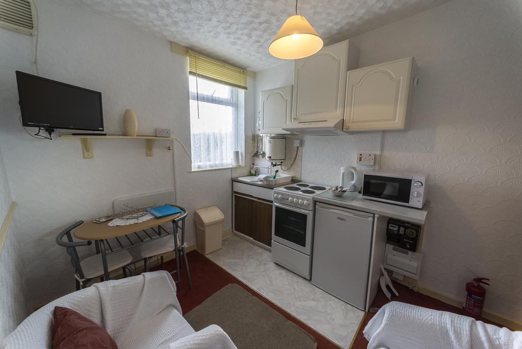 Lyndale Holiday Flats Blackpool Exterior photo