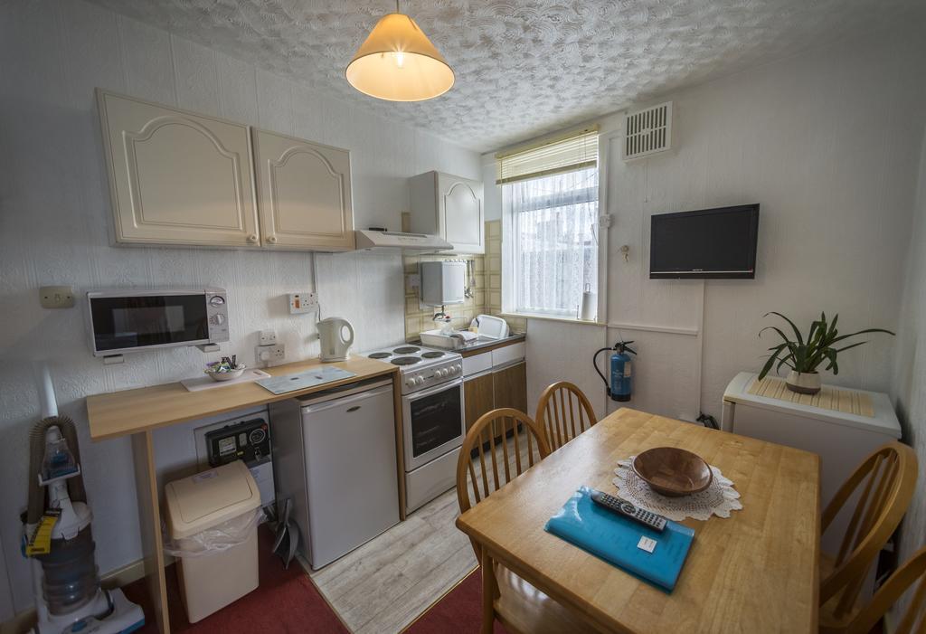 Lyndale Holiday Flats Blackpool Exterior photo